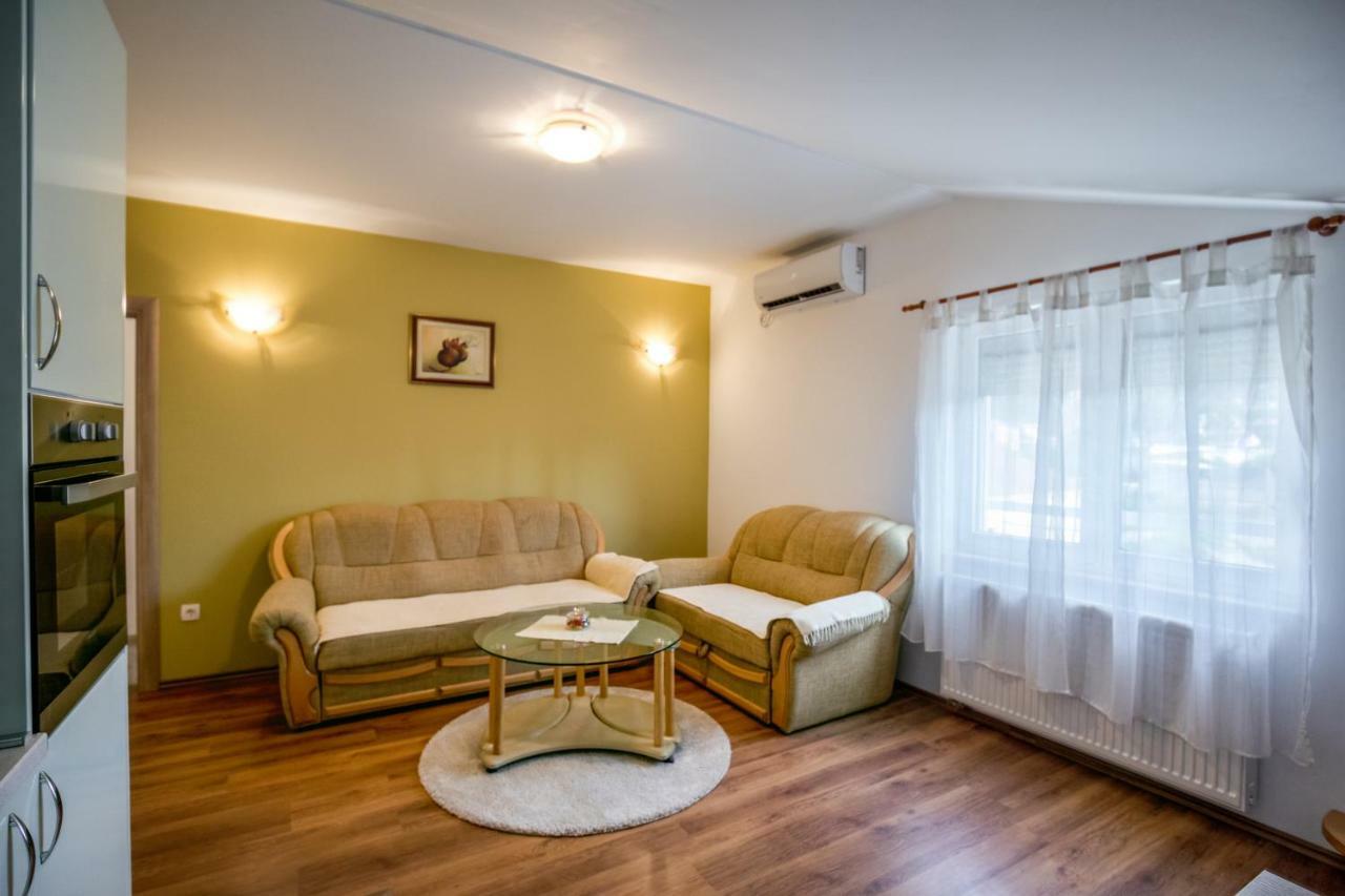 Arenta Apartments Metkovic Luaran gambar